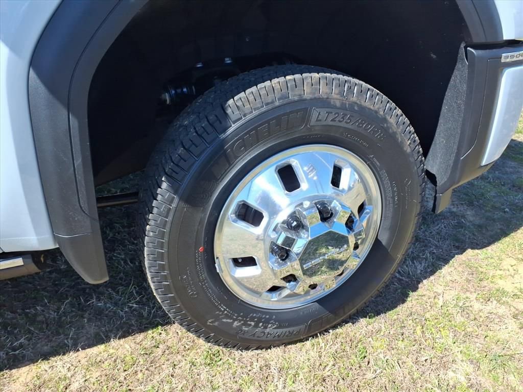 New 2026 GMC Sierra 3500 Denali Ultimate image 9