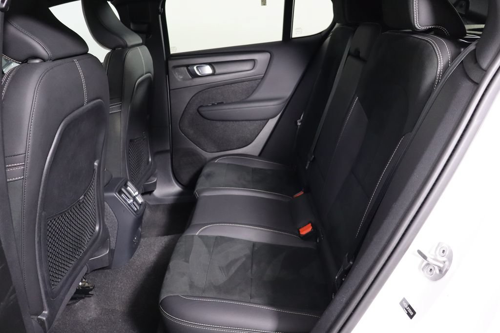 Used 2023 Volvo C40 P8 Recharge Plus AWD/4WD image 15