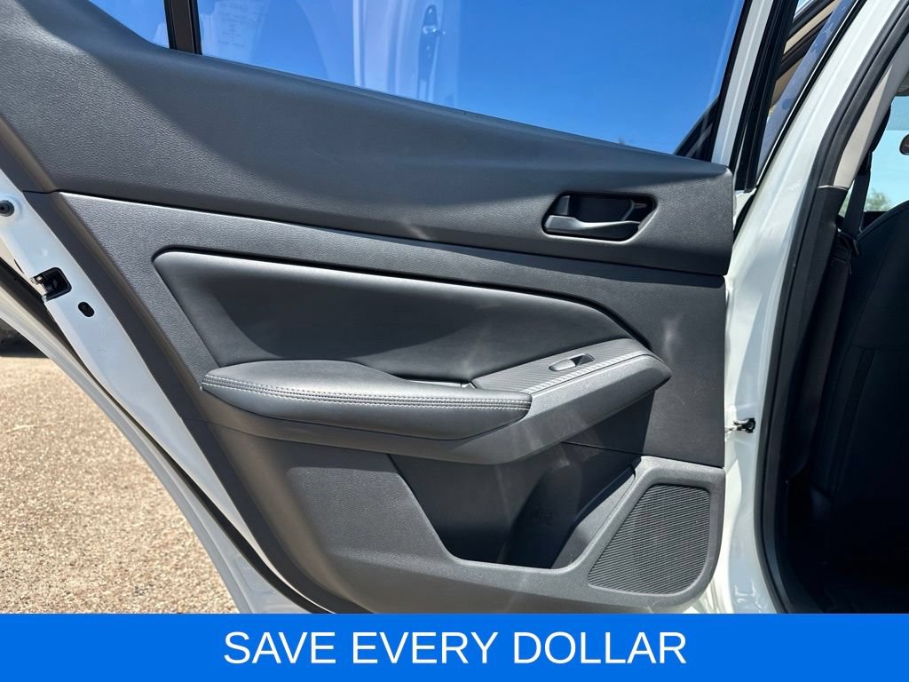 Used 2024 Nissan Altima 2.5 SV w/ SV Premium Package FWD image 16