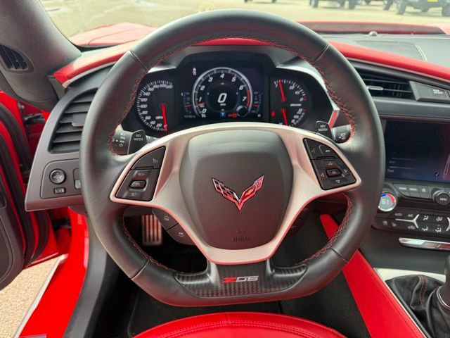 Used 2015 Chevrolet Corvette Z06 w/ 3LZ Preferred Equipment Group image 21