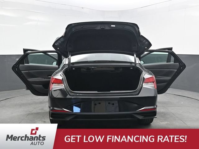Used 2023 Hyundai Elantra SEL w/ Convenience Package FWD image 46