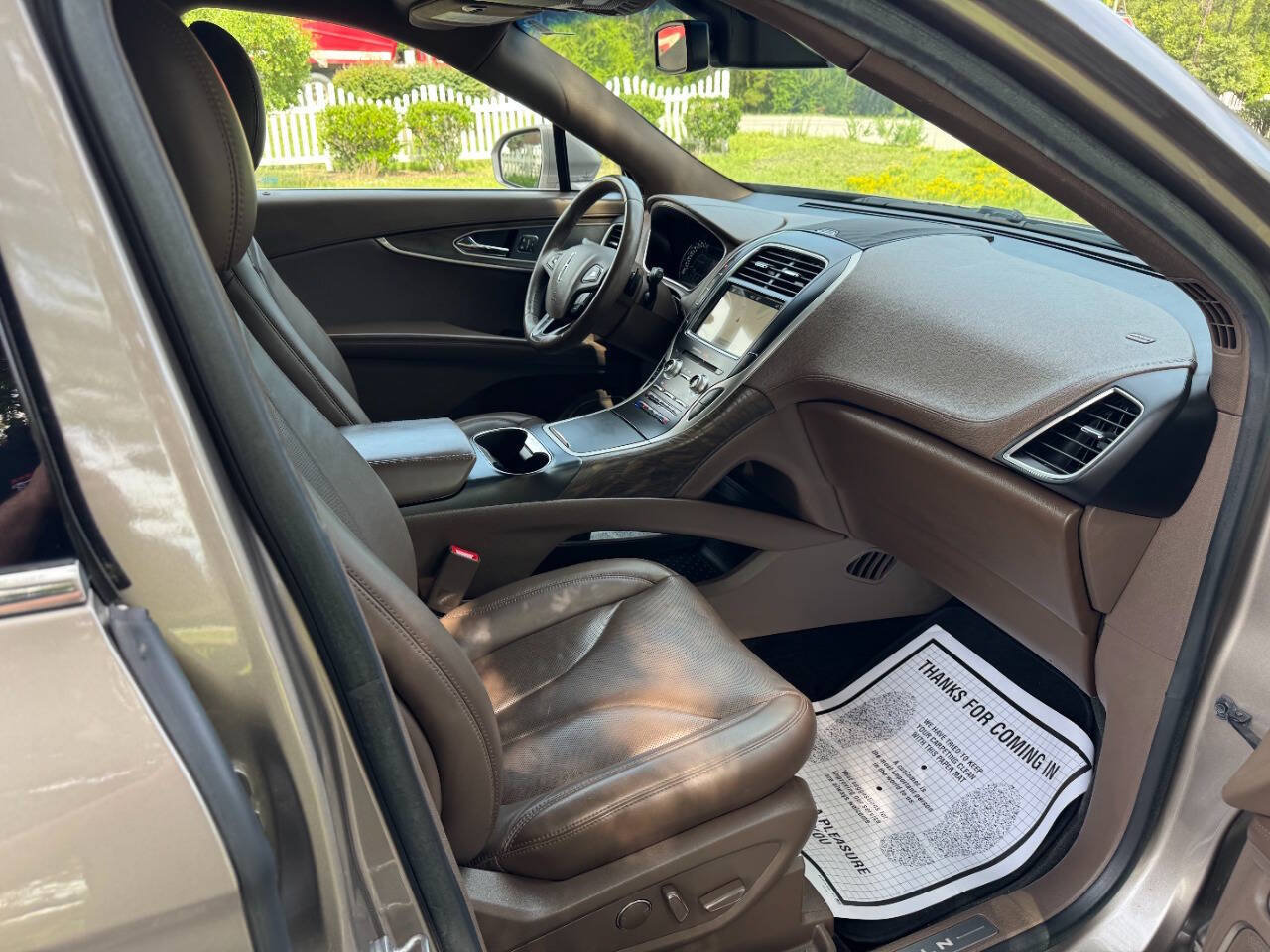 Used 2018 Lincoln MKX Reserve w/ Lincoln MKX Climate Package FWD image 17