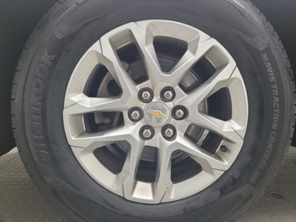 Used 2020 Chevrolet Traverse LS image 31