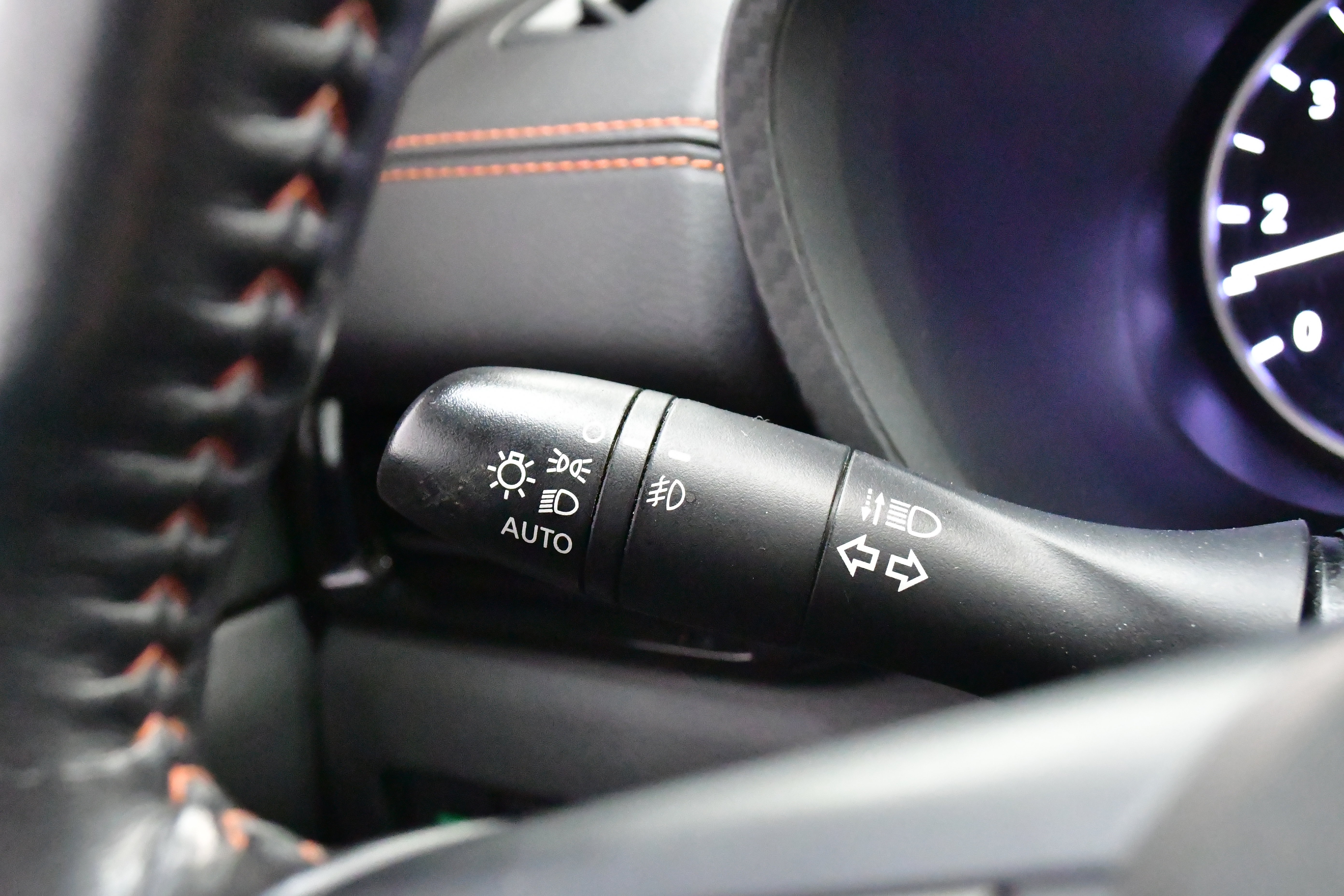 Used 2022 Nissan Sentra SR w/ Trunk Package image 32