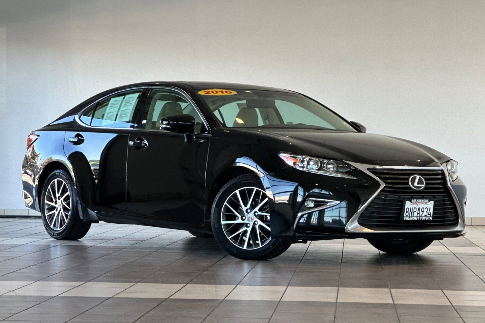 Used 2016 Lexus ES 350 image 2