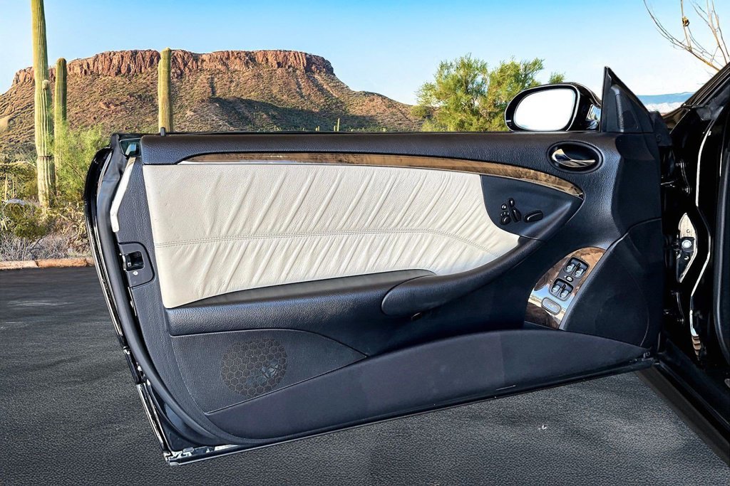 Used 2007 Mercedes-Benz CLK 550 Cabriolet image 23