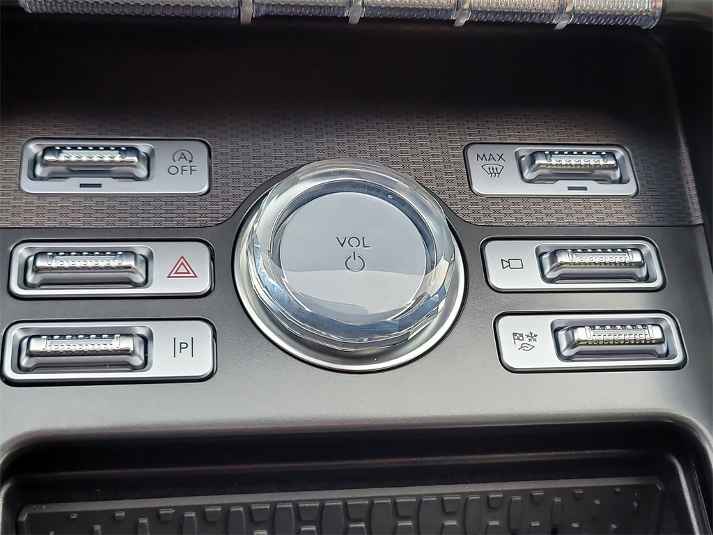 Certified 2025 Lincoln Nautilus Premier image 24