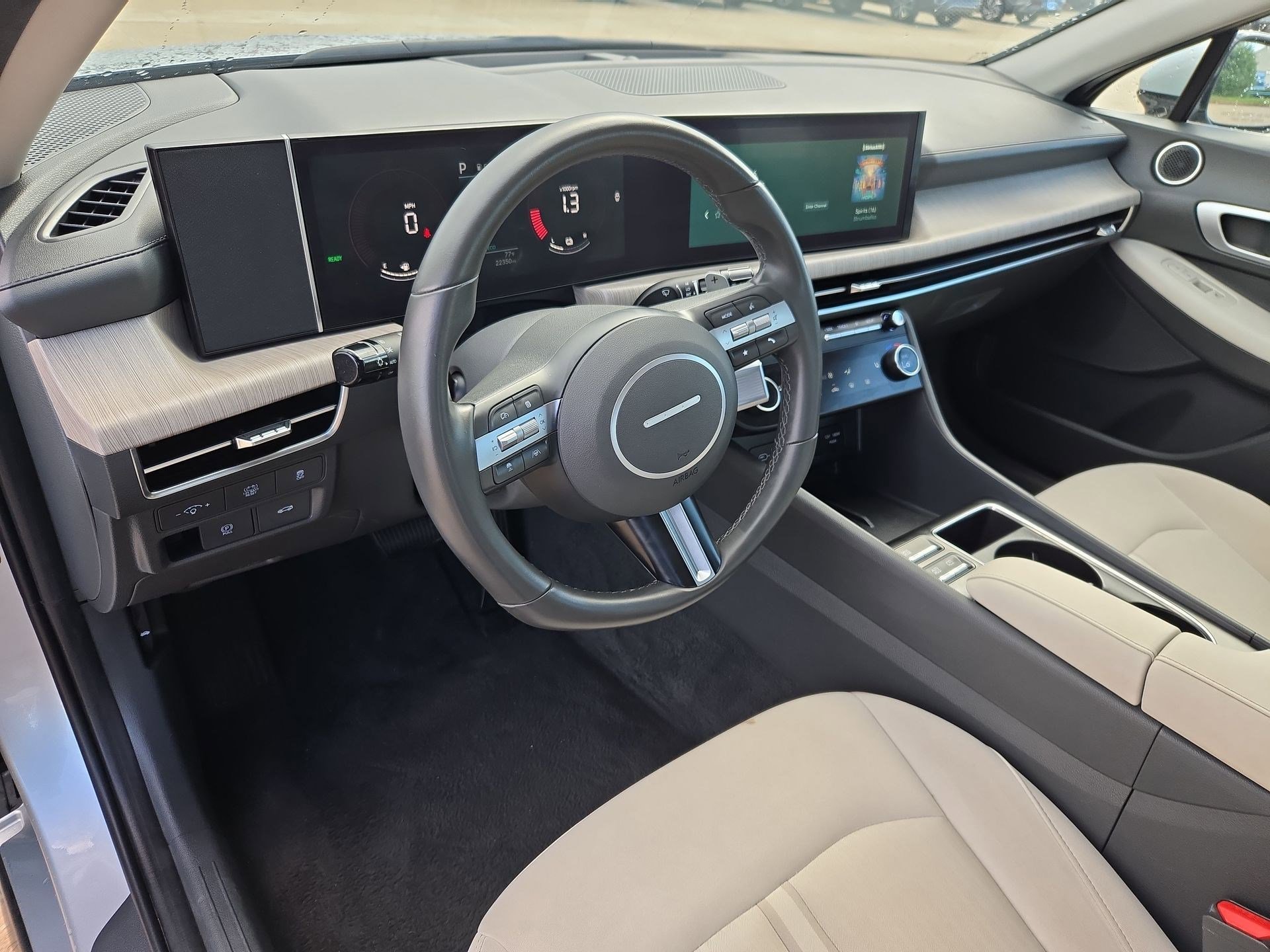 Used 2025 Hyundai Sonata SEL FWD image 12