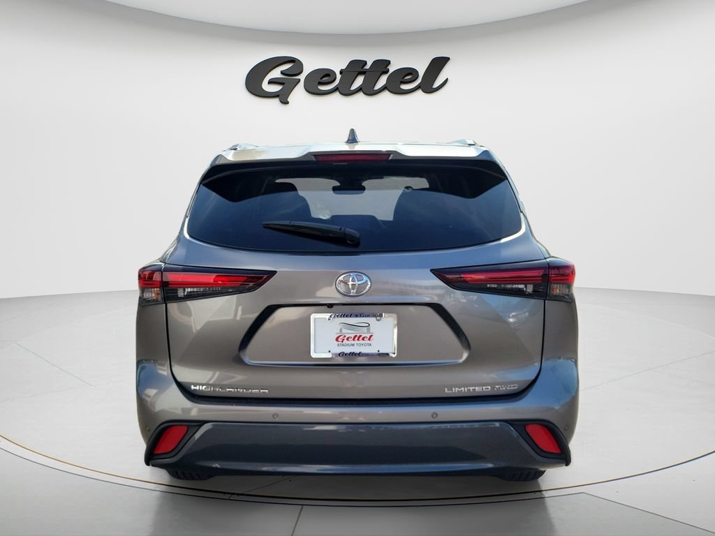 New 2026 Toyota Highlander Limited AWD/4WD image 6