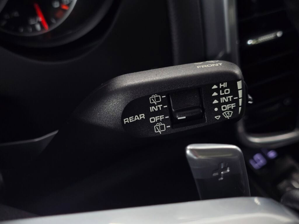Used 2018 Porsche Cayenne image 42