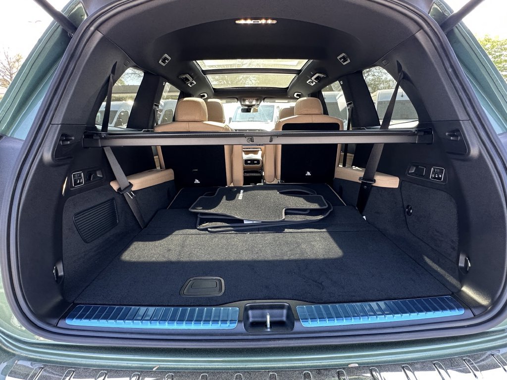 New 2026 Mercedes-Benz GLS 450 4MATIC image 21