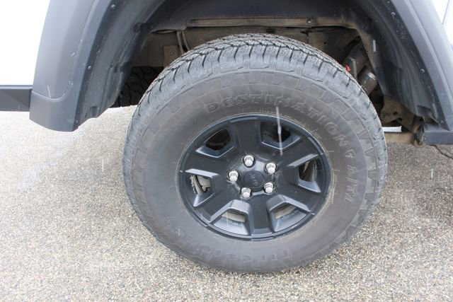 Used 2023 Jeep Gladiator Mojave w/ Cold Weather Group image 44