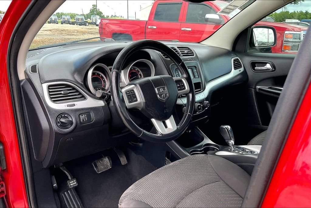 Used 2017 Dodge Journey SE w/ Flexible Seating Group FWD image 13
