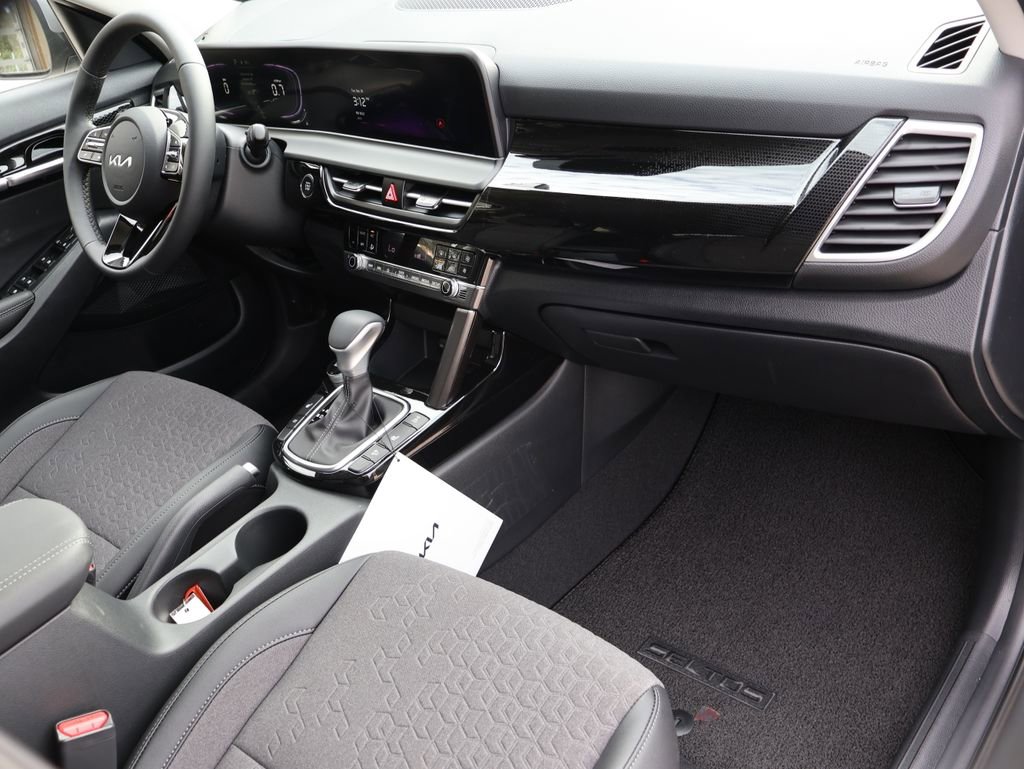 New 2026 Kia Seltos S AWD/4WD image 10