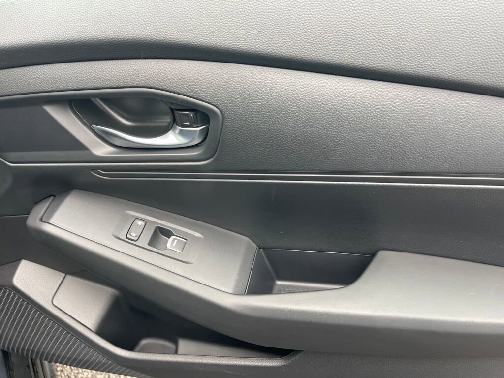 Certified 2025 Honda Accord LX image 29