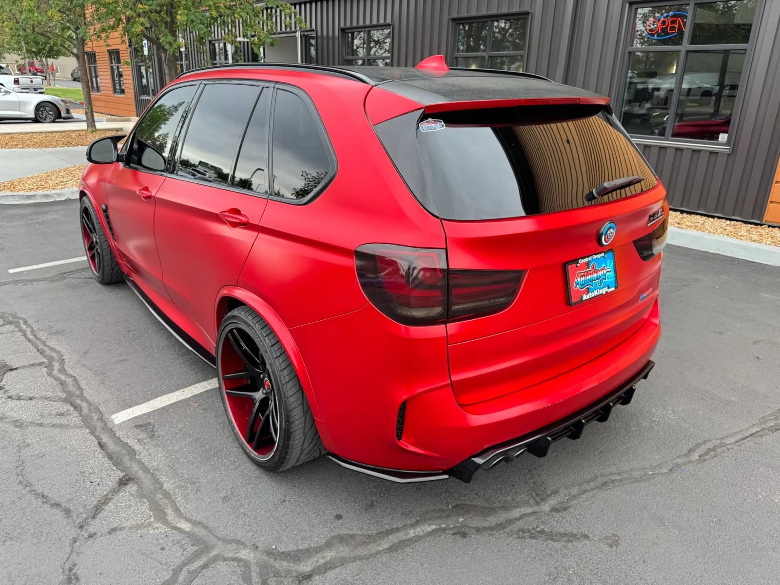 Used 2018 BMW X5 M AWD/4WD image 3