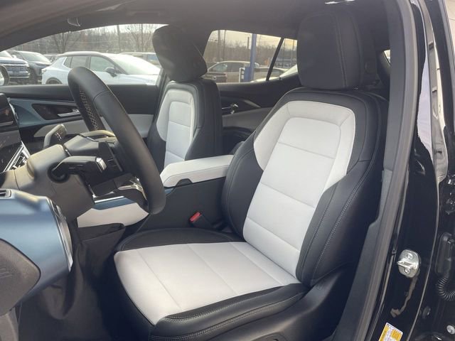 New 2026 Chevrolet Equinox EV LT AWD/4WD image 11