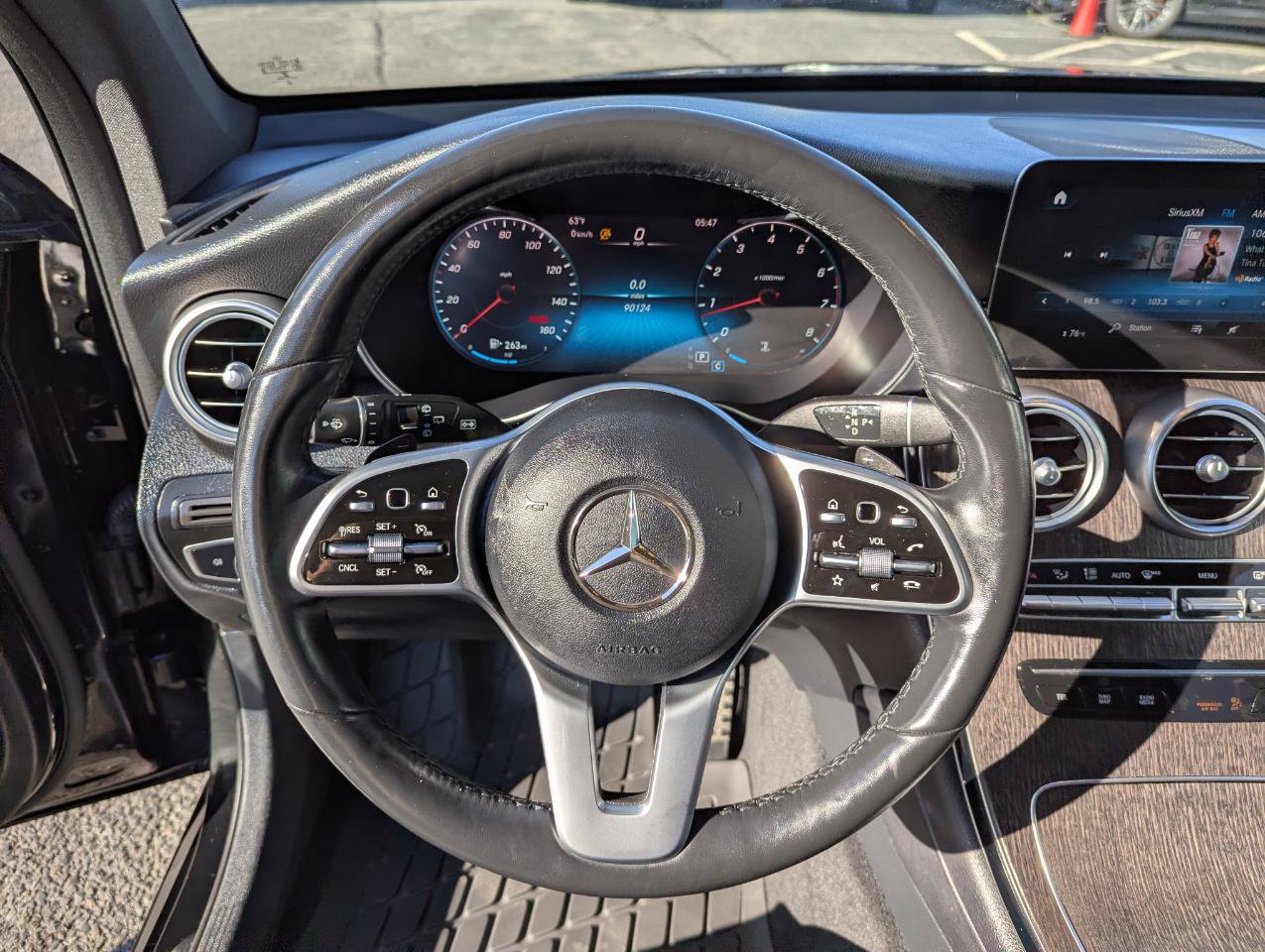 Used 2021 Mercedes-Benz GLC 300 4MATIC image 16