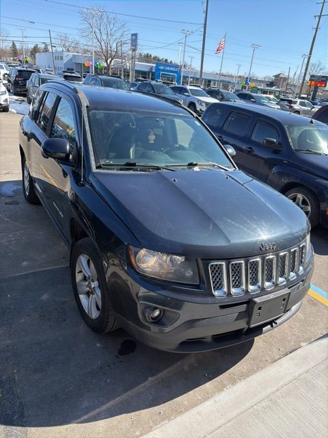 Used 2014 Jeep Compass Sport image 3