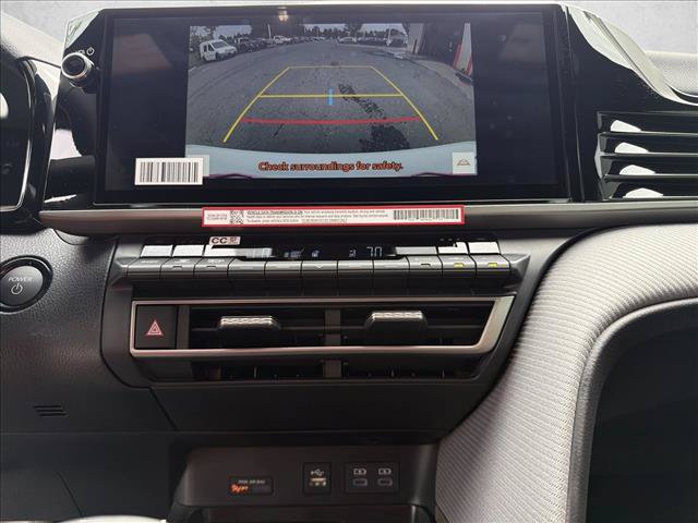 New 2026 Toyota Camry SE FWD image 17