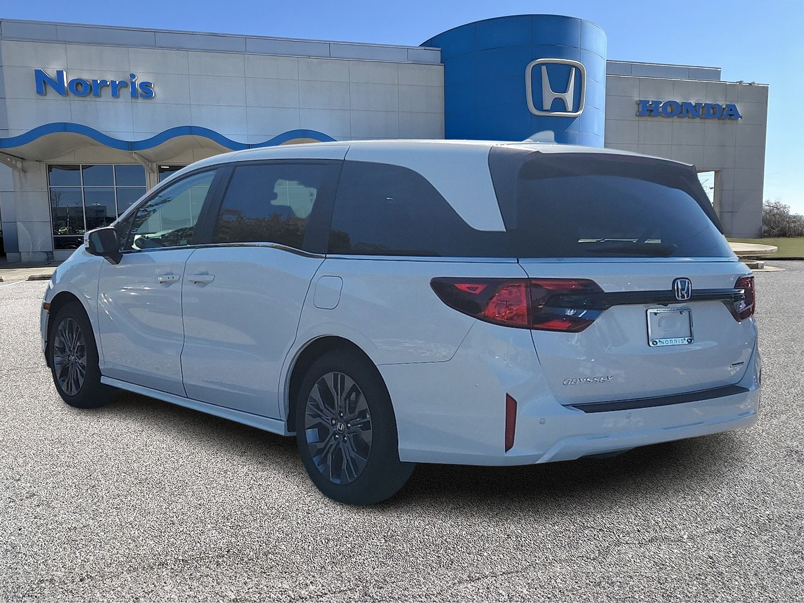 New 2026 Honda Odyssey Touring image 3