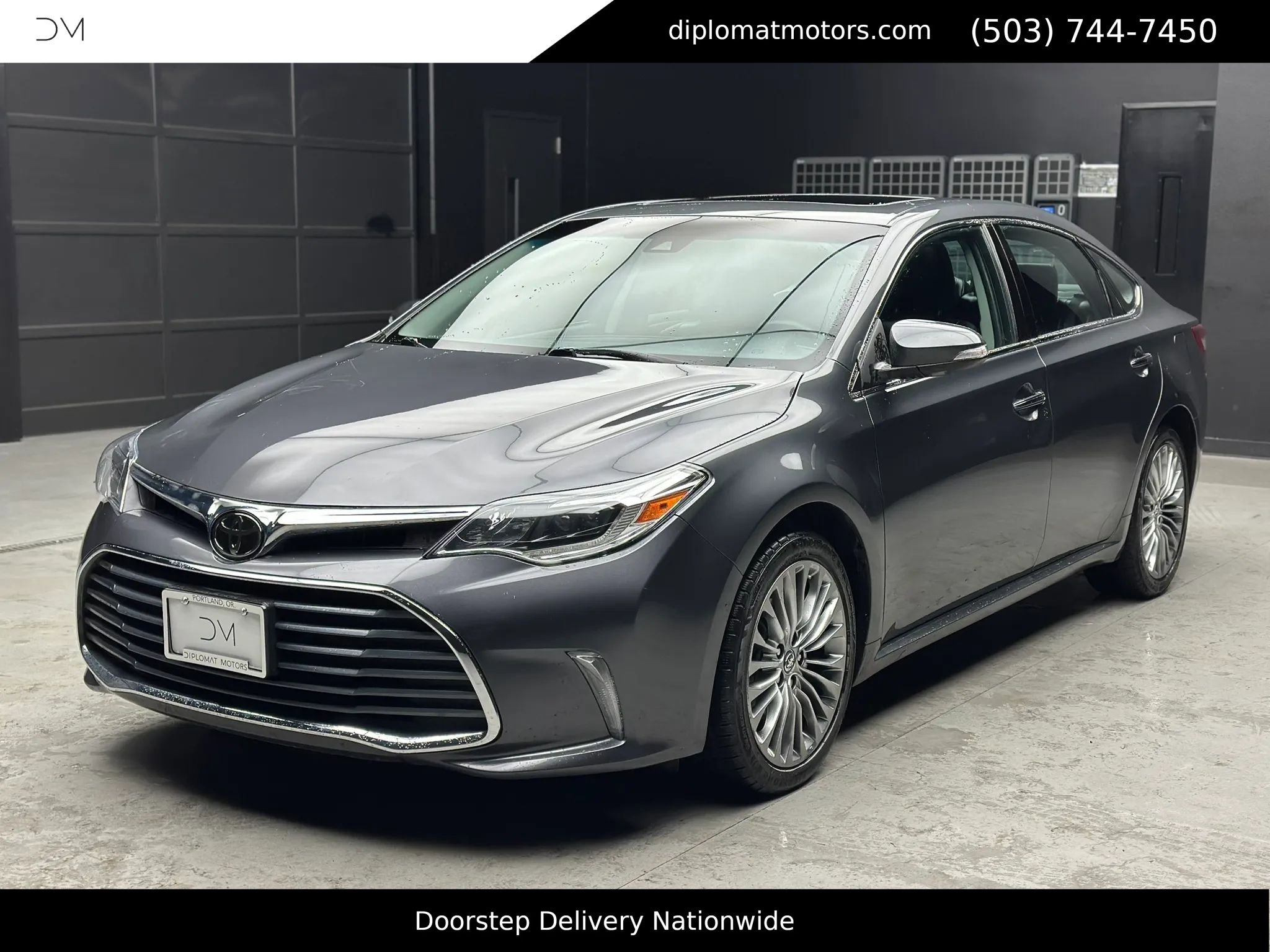 Used 2016 Toyota Avalon Limited w/ Toyota Safety Sense Package image 1