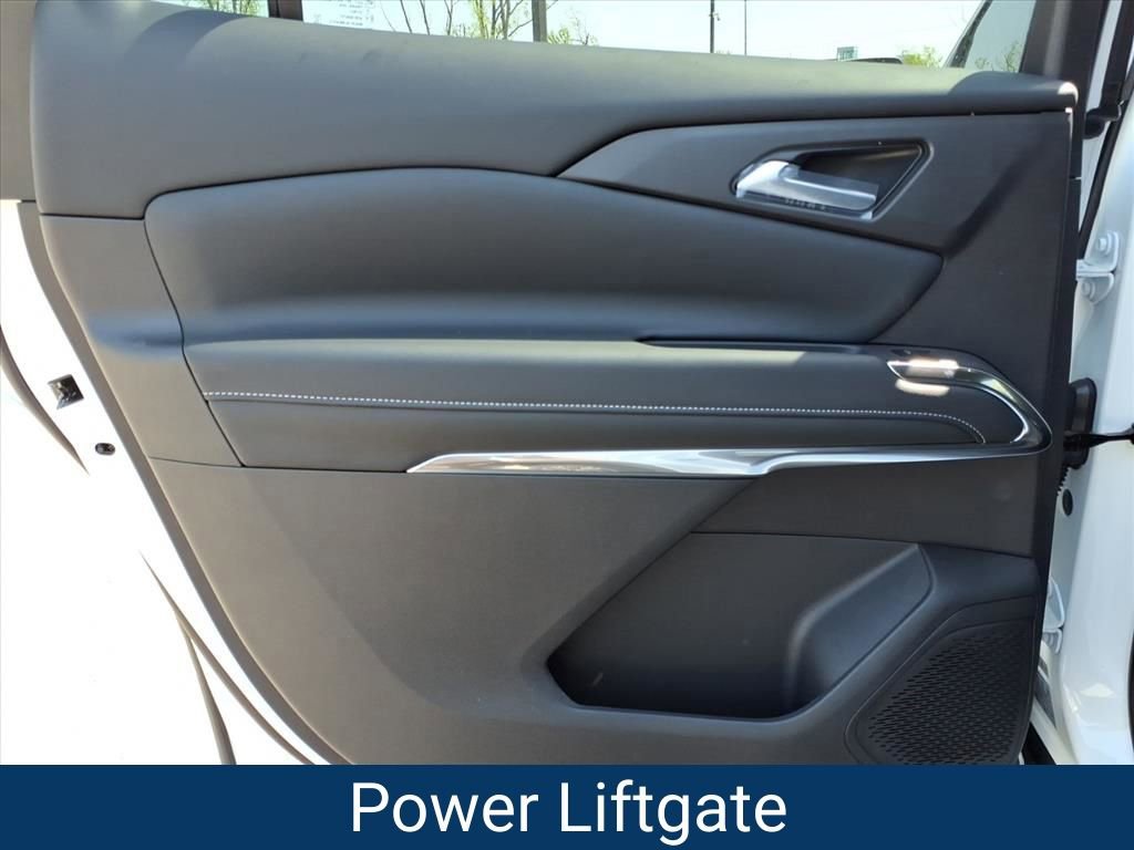 New 2026 Chevrolet Traverse LT w/ Driver Confidence Package FWD image 20