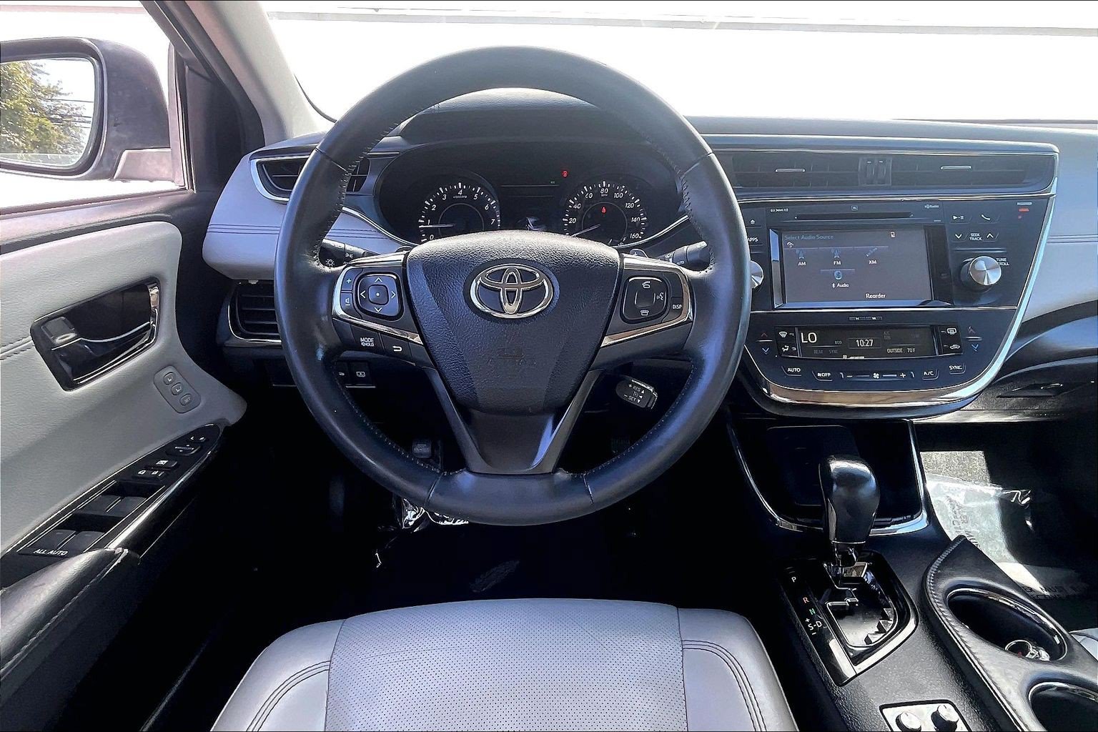 Used 2016 Toyota Avalon Limited FWD image 6