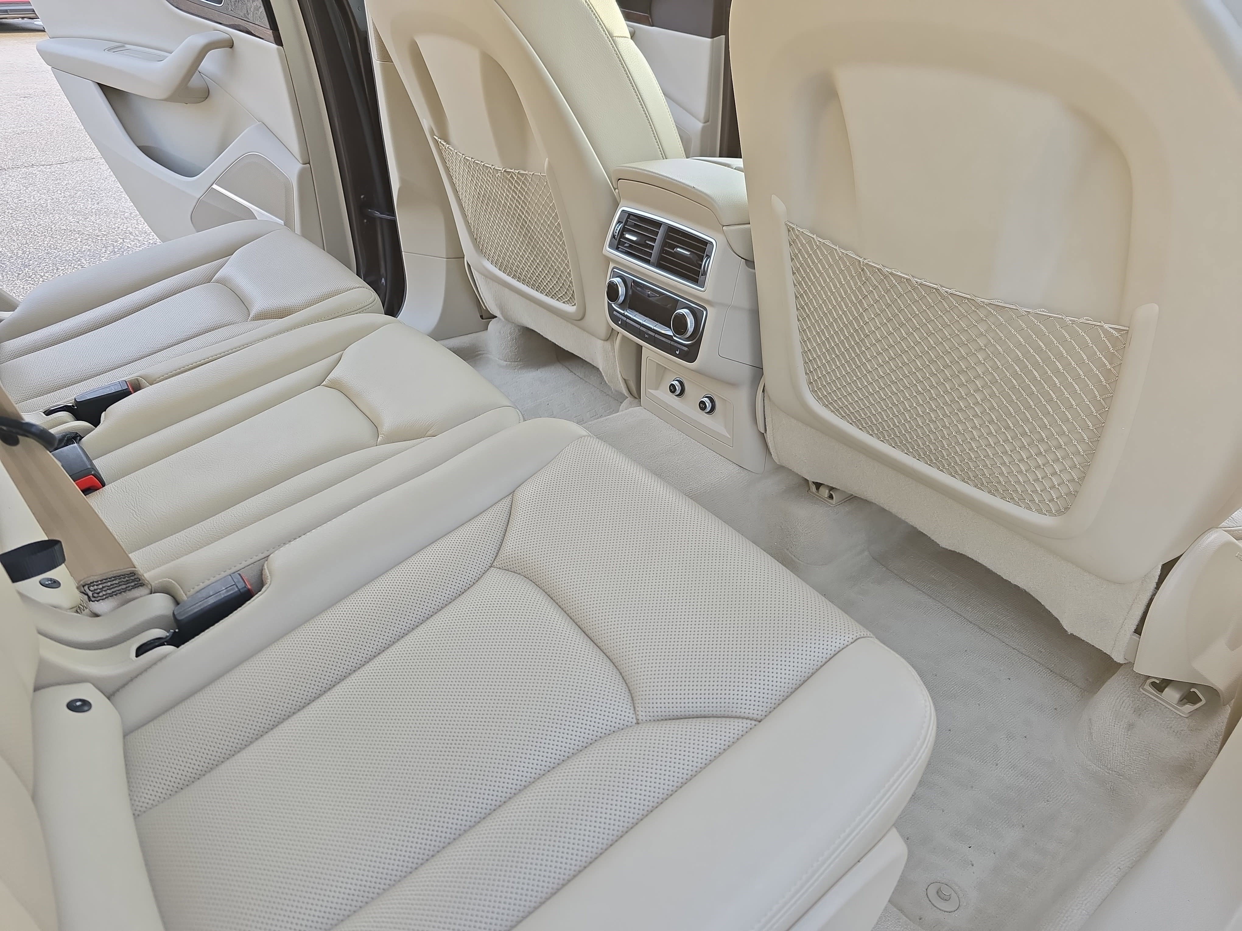 Used 2018 Audi Q7 3.0T Premium Plus w/ Premium Plus Package image 11