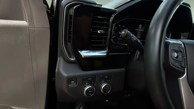 Used 2024 GMC Sierra 1500 Elevation image 28