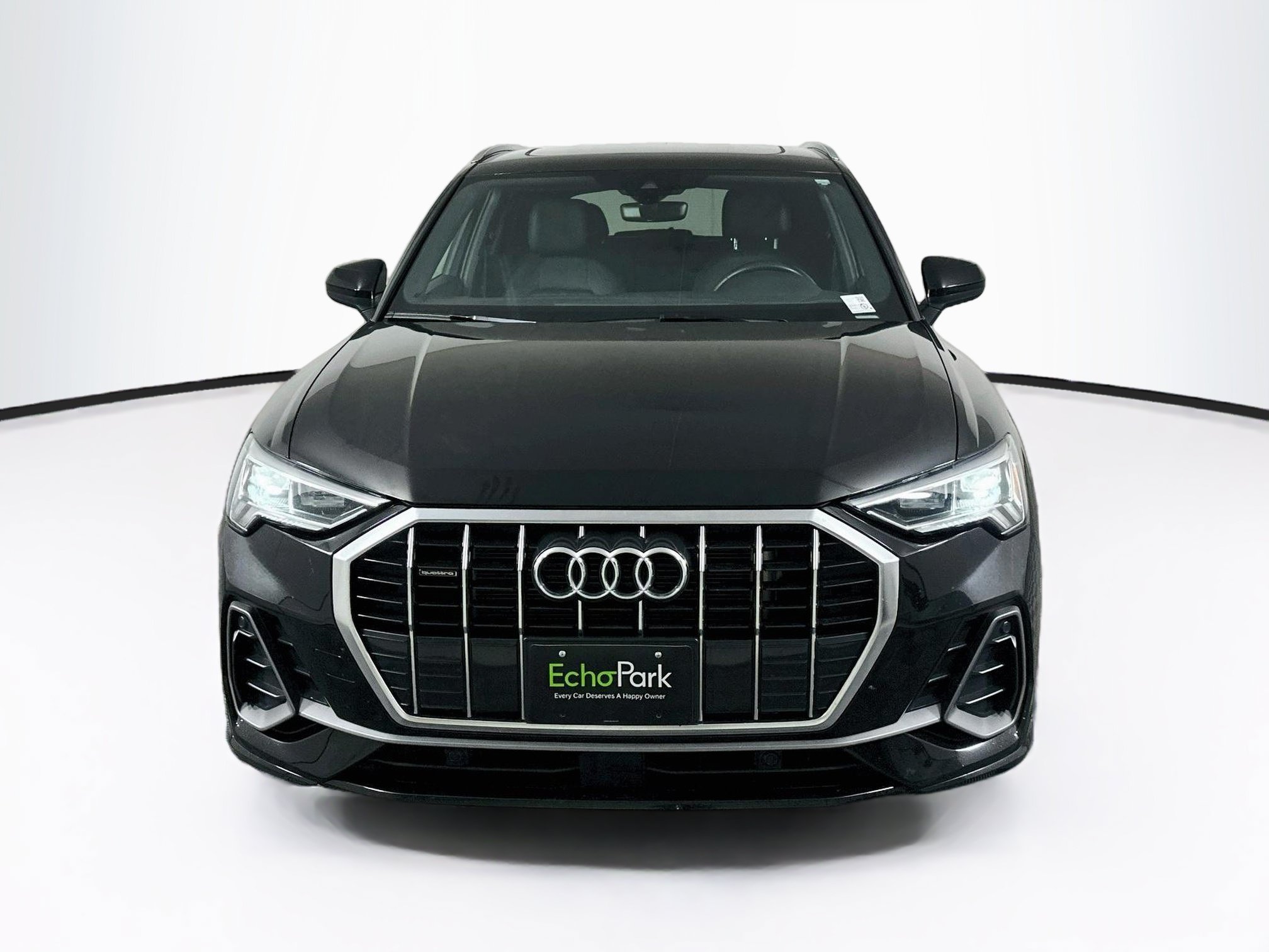 Used 2025 Audi Q3 2.0T Premium AWD/4WD image 2