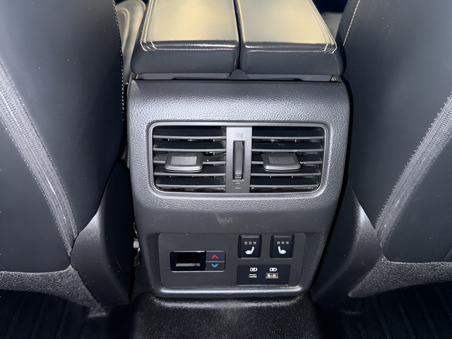 Used 2021 Nissan Rogue Platinum AWD/4WD image 34