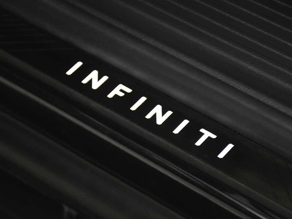 Used 2026 INFINITI QX80 Autograph w/ Premium Cargo Package AWD/4WD image 12