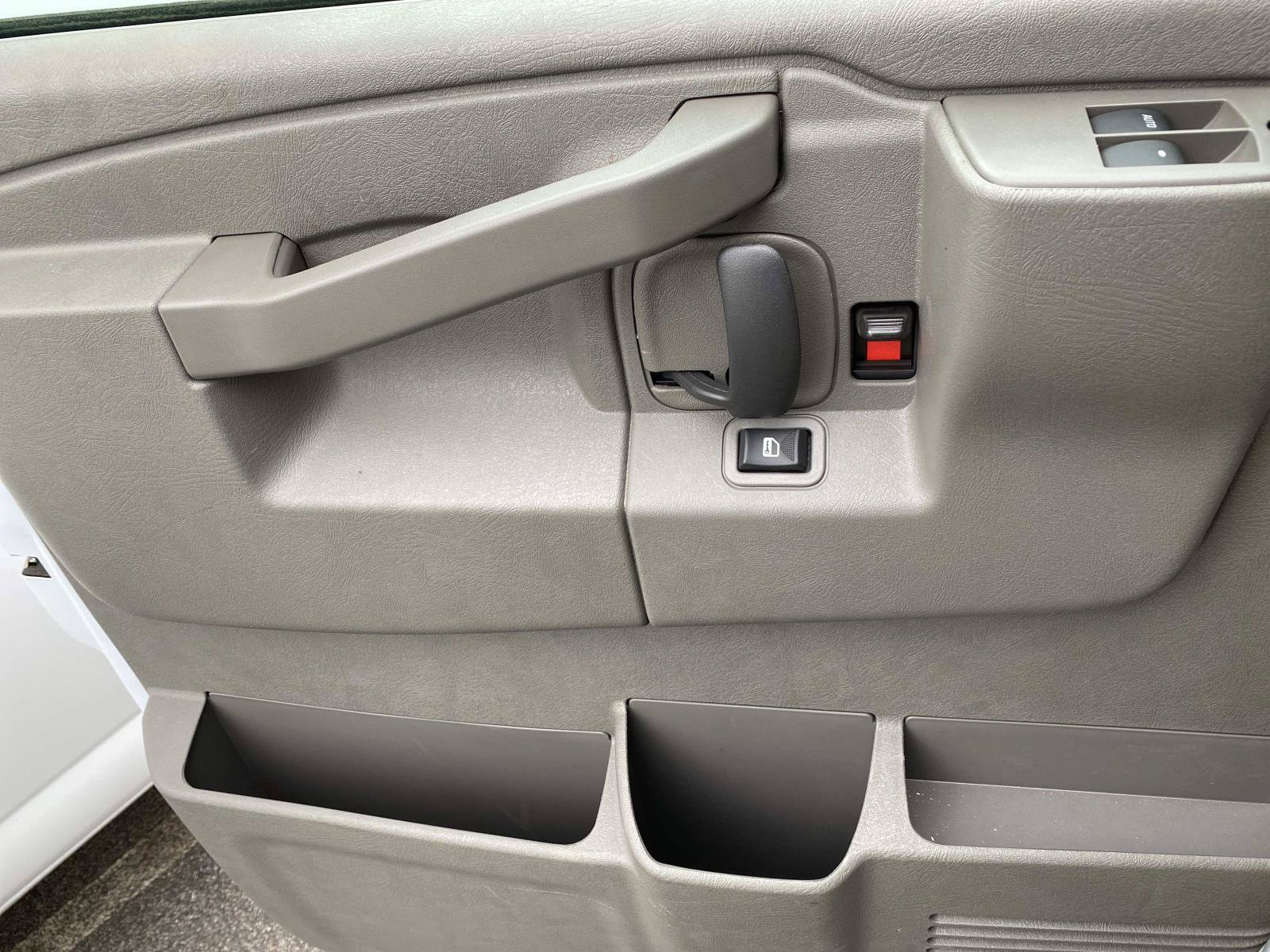 New 2023 GMC Savana 3500 w/ Power Convenience Package RWD image 13