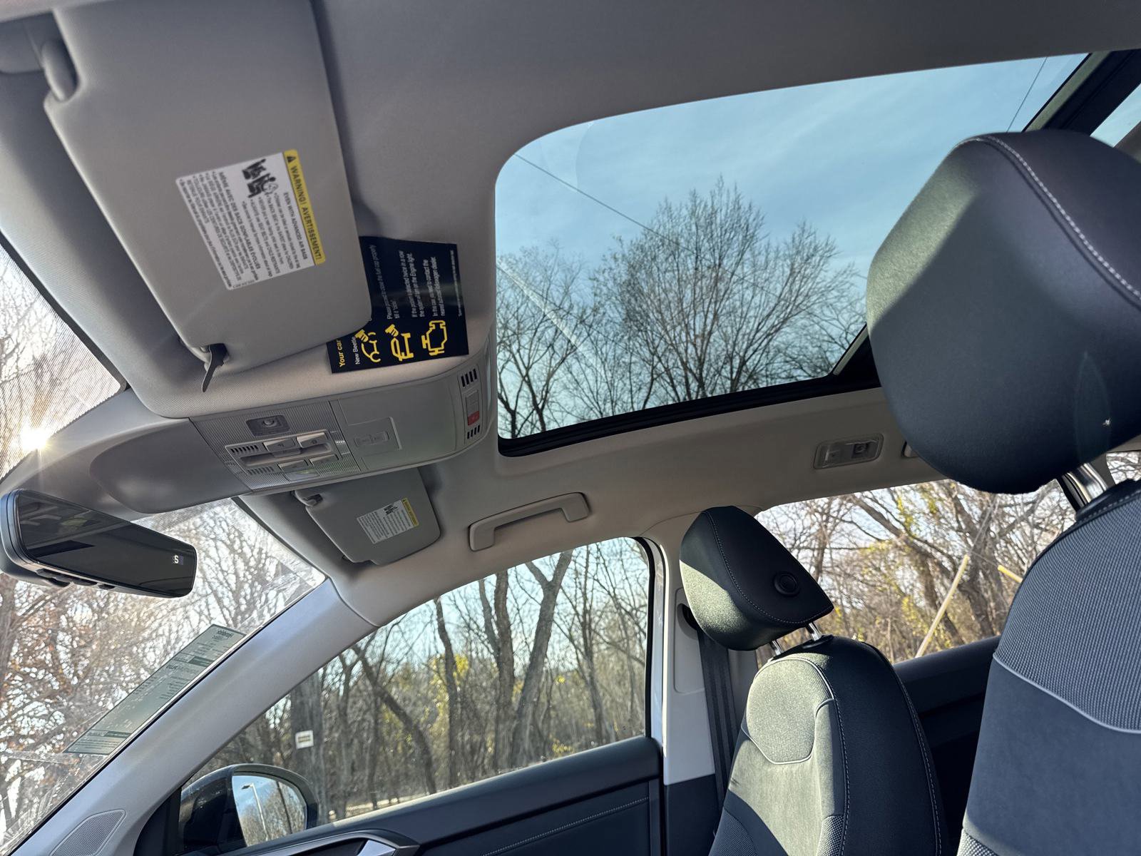 Used 2025 Volkswagen Taos SE image 47