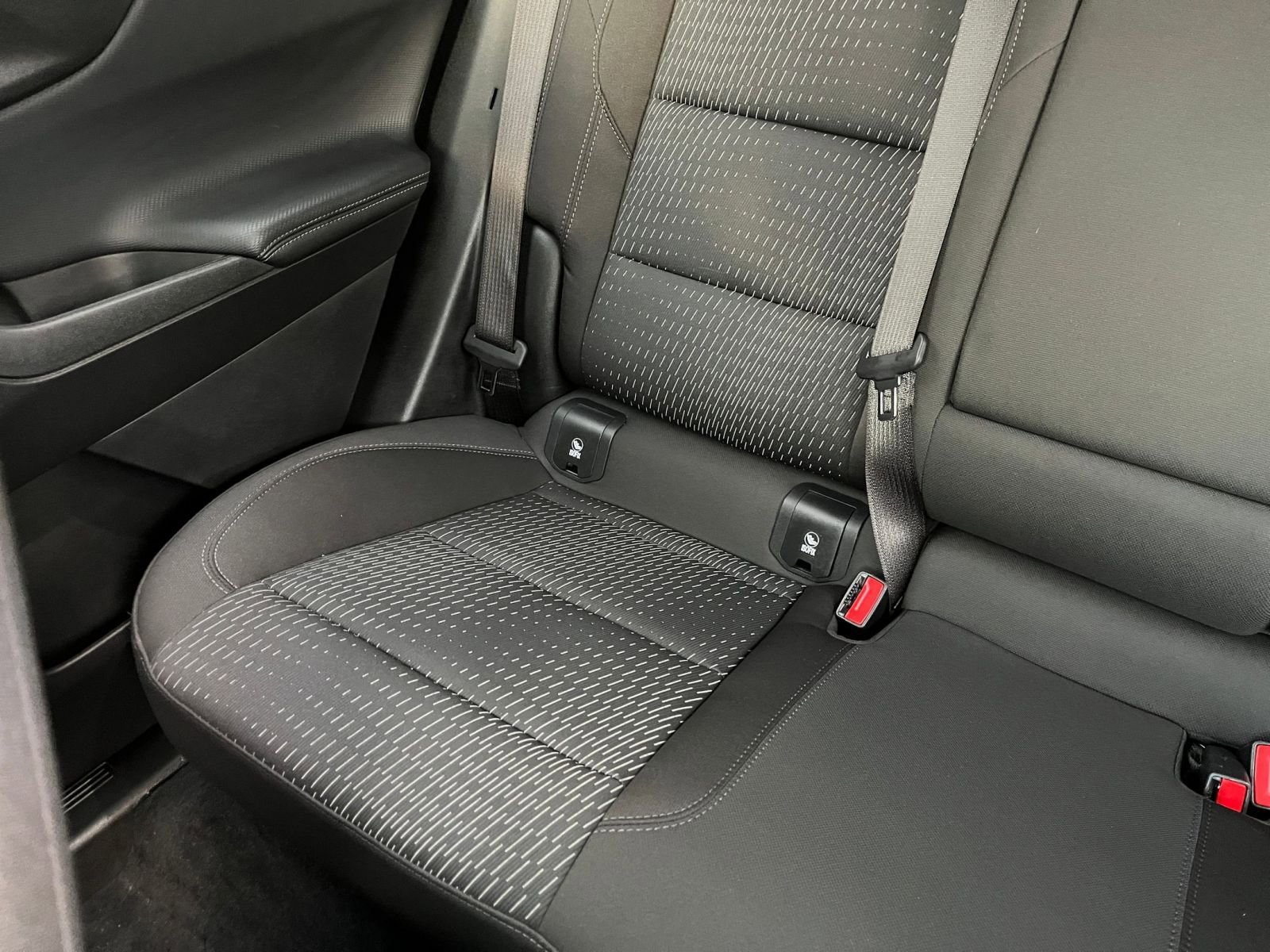 Used 2025 Chevrolet Equinox LT image 39