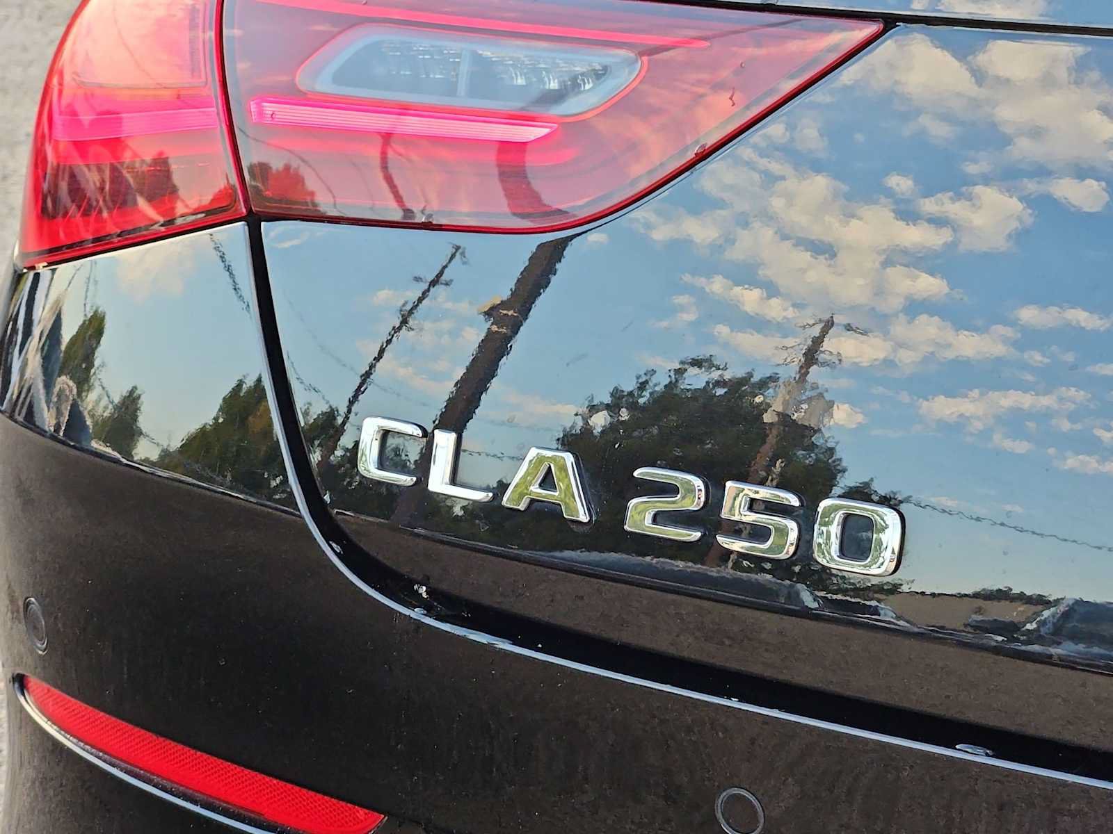Used 2025 Mercedes-Benz CLA 250 image 12