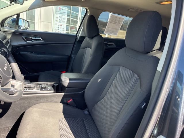 Used 2023 Kia Sportage LX AWD/4WD image 26