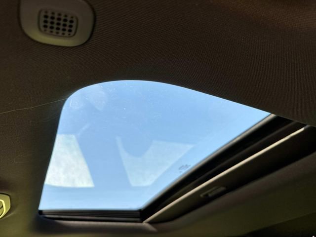 New 2025 Jeep Grand Cherokee L Laredo w/ Luxury Tech Group I image 36