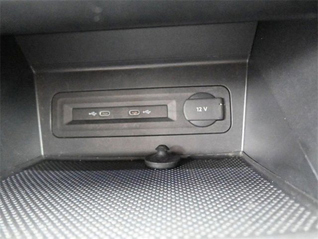 Used 2023 Volkswagen Atlas SE image 31