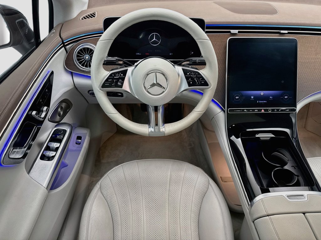 Certified 2023 Mercedes-Benz EQE 500 4MATIC Sedan image 10