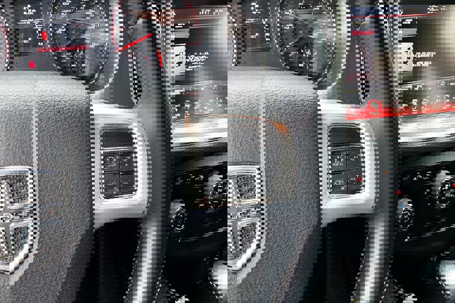 Used 2014 Dodge Charger R/T RWD image 24