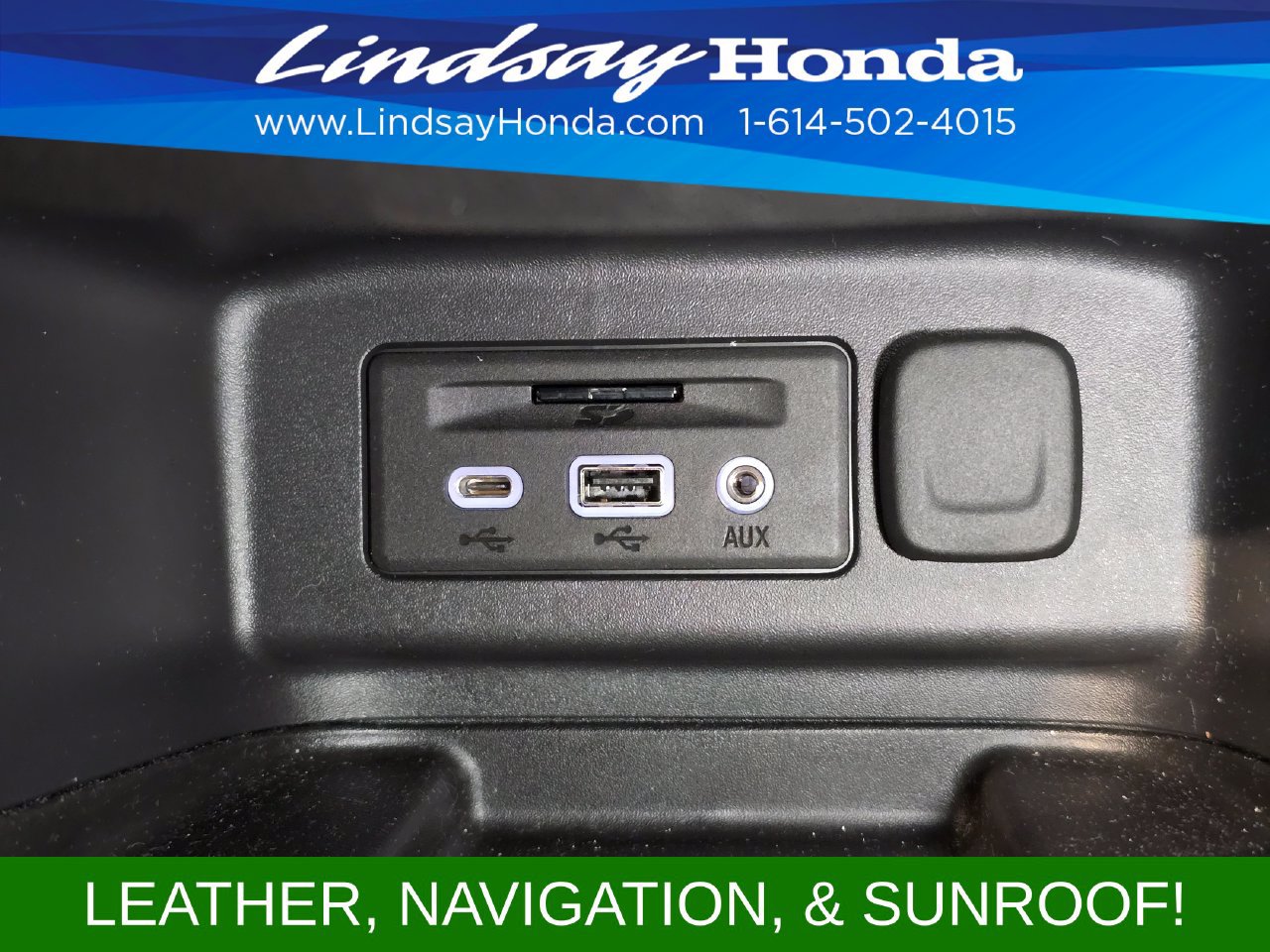 Used 2023 Chevrolet Equinox Premier FWD image 21