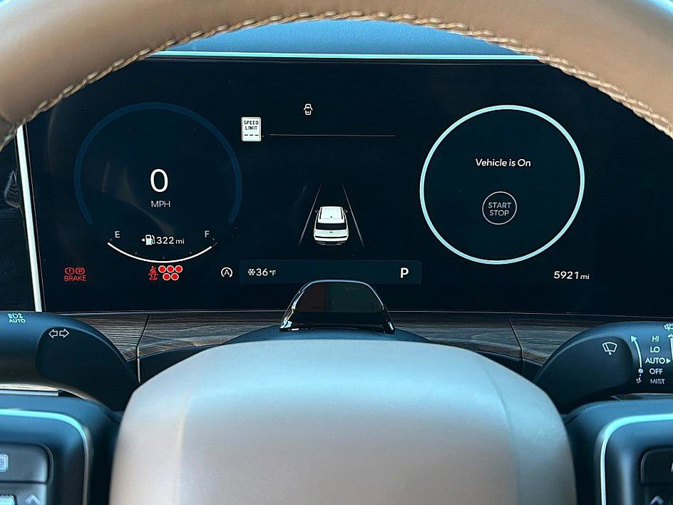 Used 2025 Hyundai Santa Fe Limited image 11