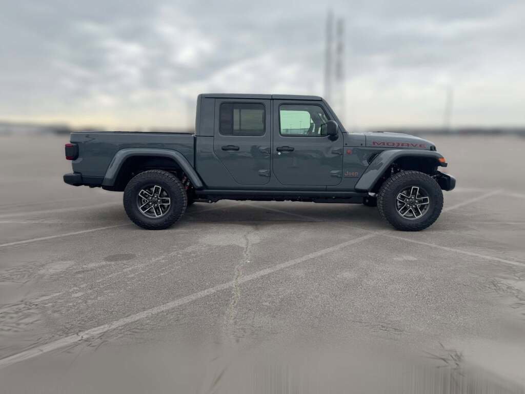 New 2026 Jeep Gladiator Mojave image 14