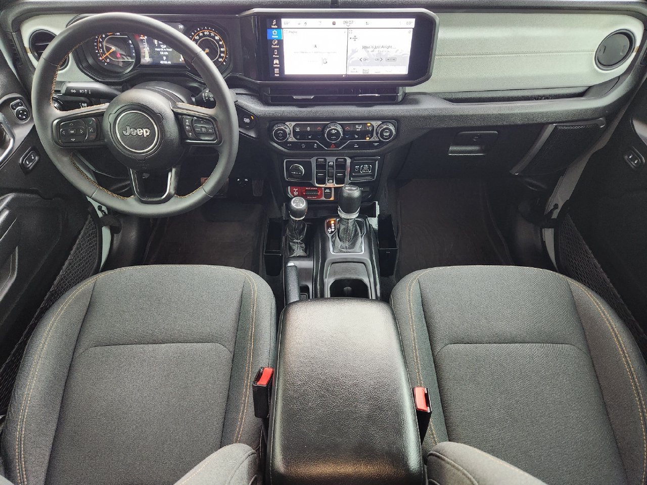 Used 2024 Jeep Wrangler Unlimited Sport AWD/4WD image 25