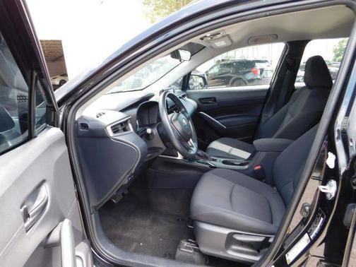 Used 2022 Toyota Corolla Cross LE FWD image 15