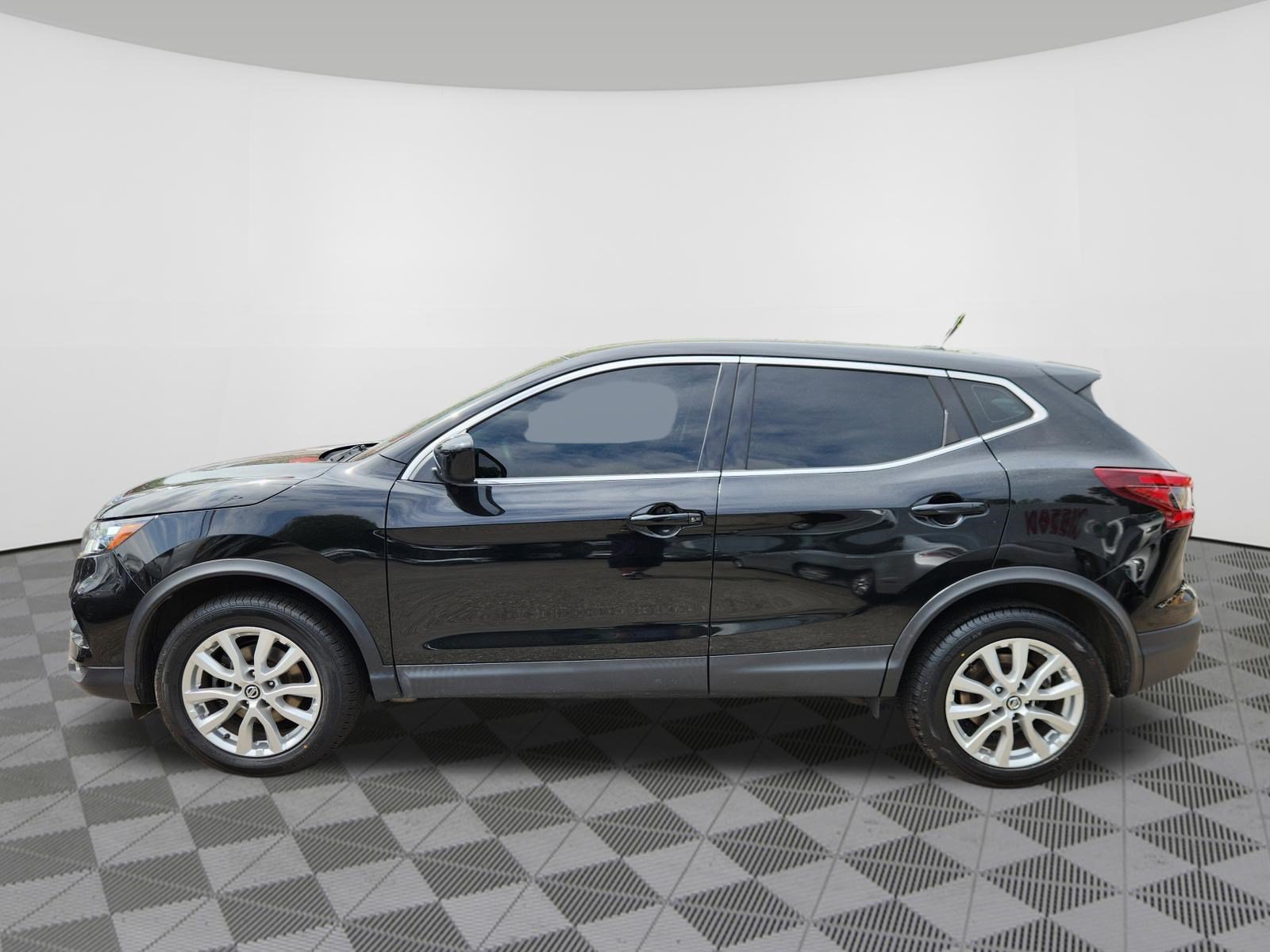 Certified 2022 Nissan Rogue Sport S AWD/4WD image 5