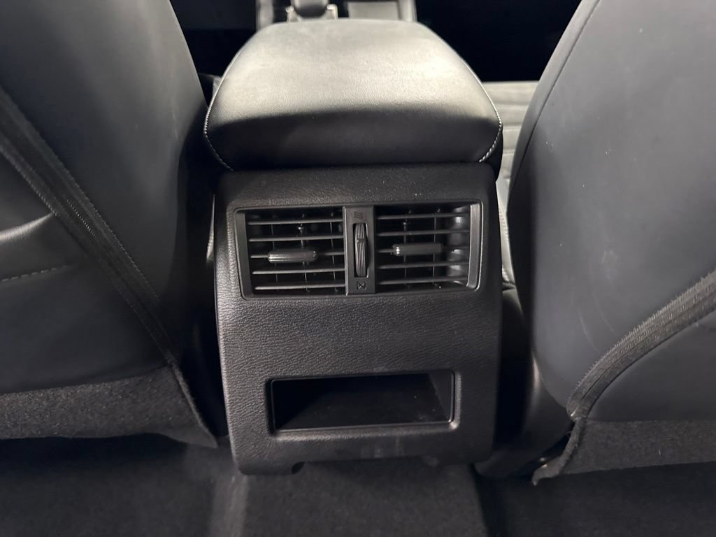 Used 2024 Mitsubishi Outlander AWD image 21
