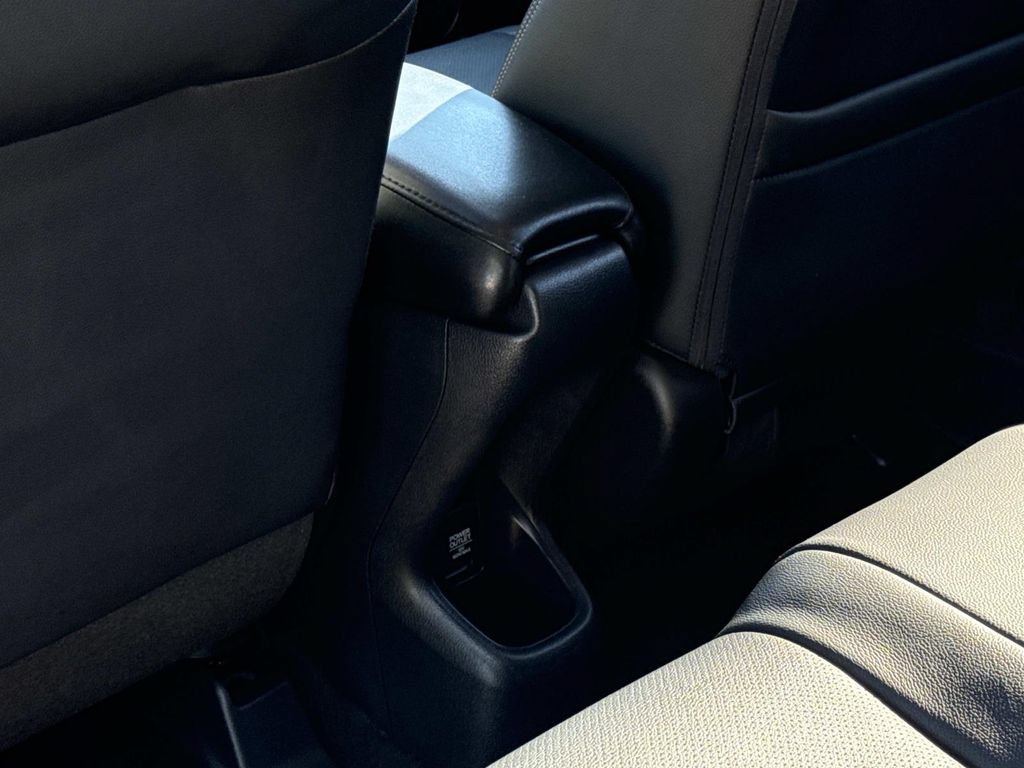 Used 2020 Honda HR-V Touring image 20
